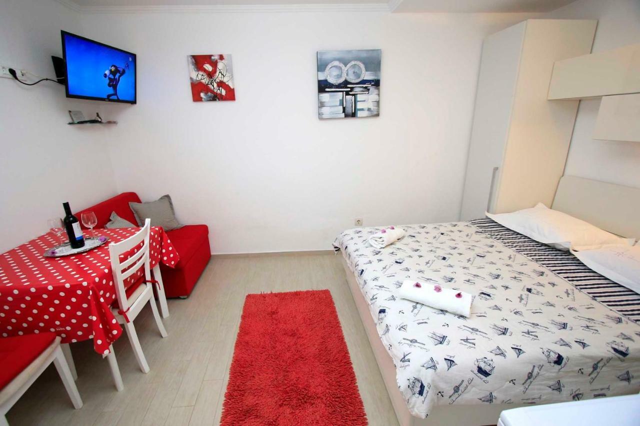 Apartmani Ivona&Ivo Makarska Exterior foto